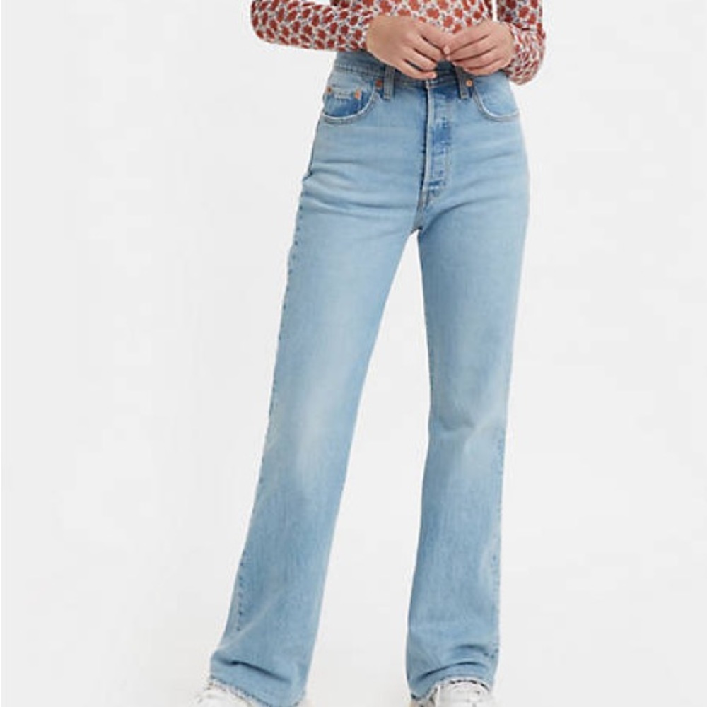 Levi’s Ribcage Bootcut Light Wash - Never Worn, With Tags